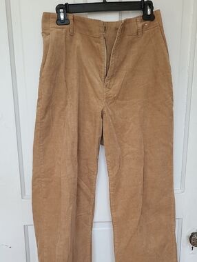 Uniqlo Women's Corduroy Pants in Tan